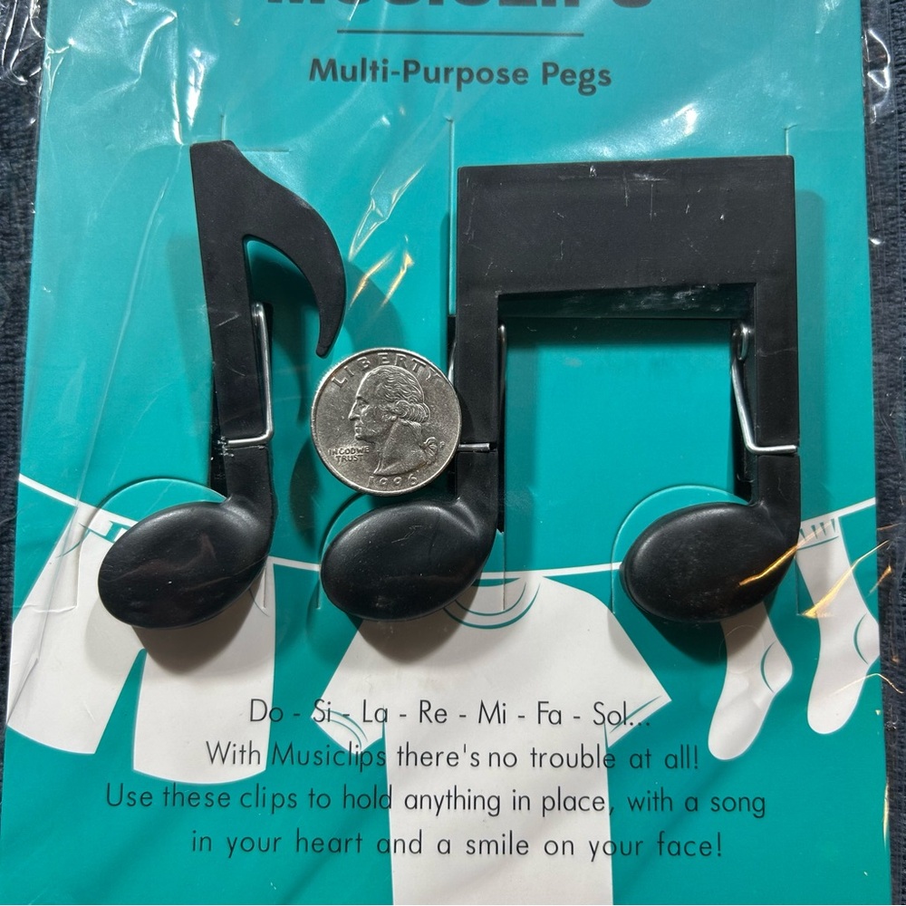 Black Music Note Clips - Picture 2 of 7